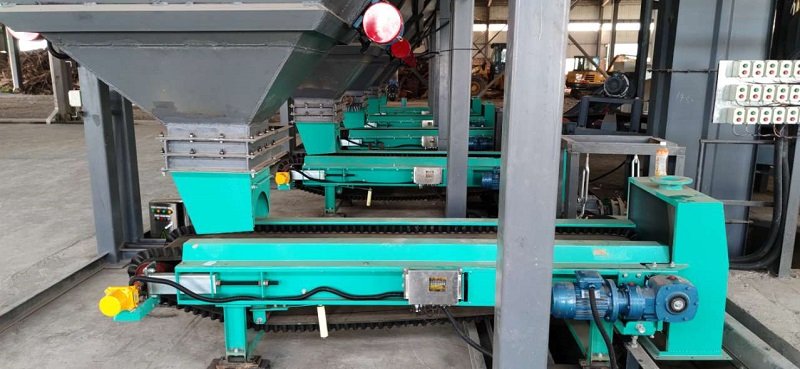 Weighing type quantitative feeder